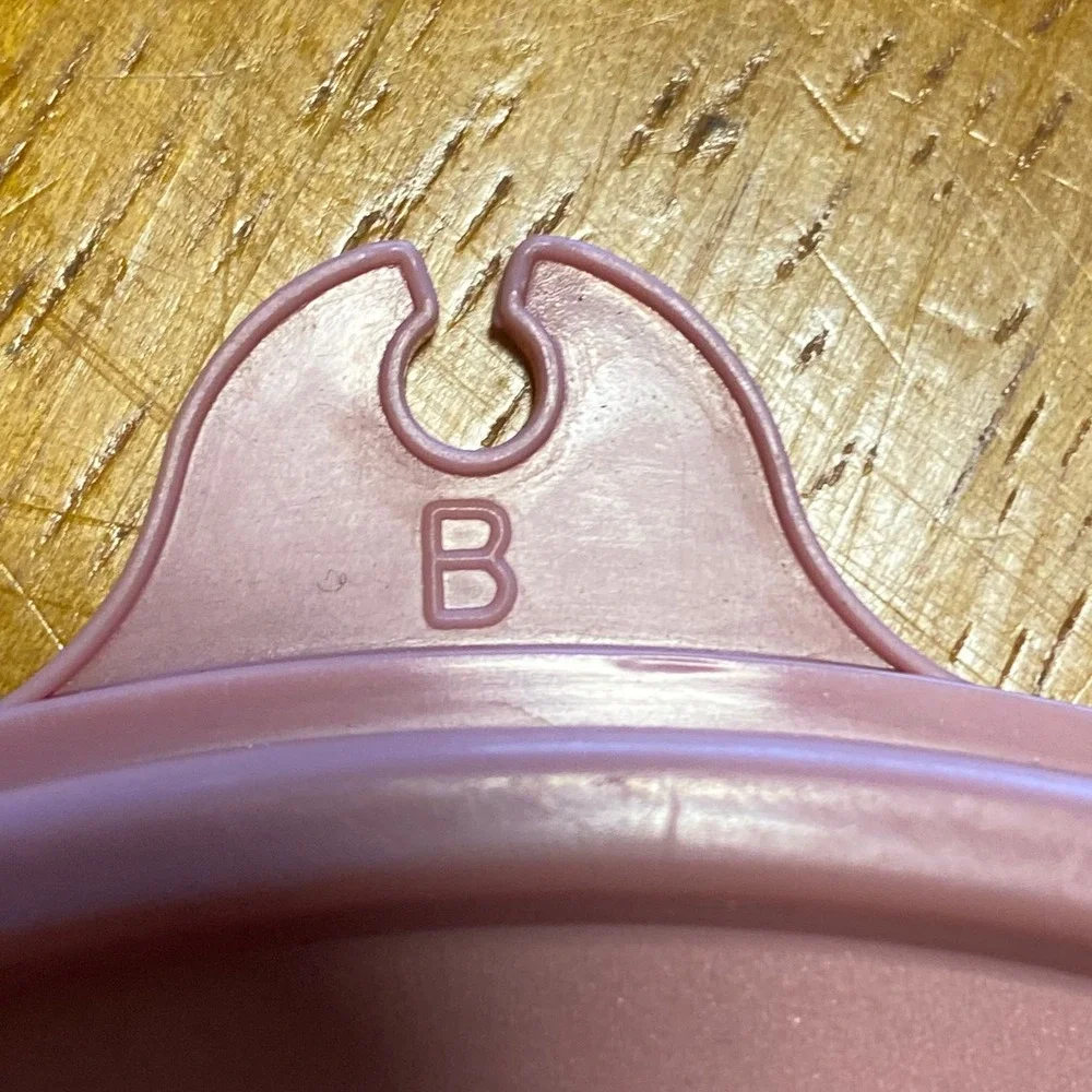Tupperware Replacement Lids Seals B C Size Pastel Pink Blue Gray 5pc Set Vtg